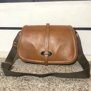 ❌❌SOLD❌❌ Dooney & Bourke Toscana Saddle Bag